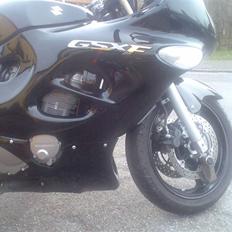 Suzuki GSX750F (SOLGT)