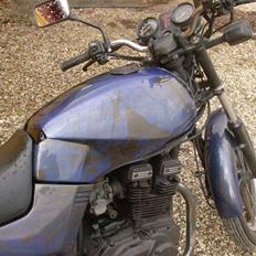 Suzuki GSX 250 ES *SOLGT*