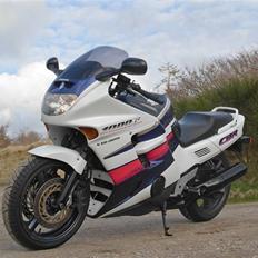 Honda CBR 1000 F sc24