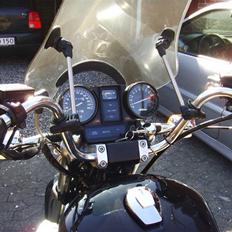 Honda VF 750 Custom RC09 ( SOLGT )