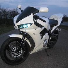 Yamaha FZR600 R6Fireblade -Solgt