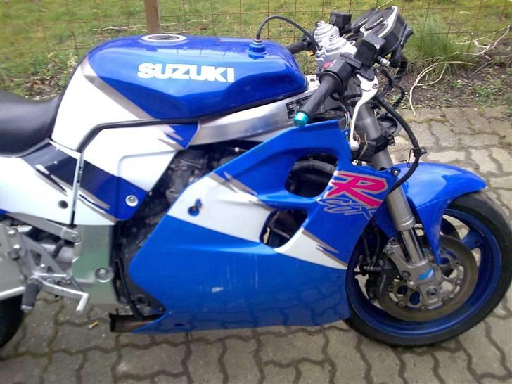 Suzuki GSX-R 1100W - Så mangler der ikke så meget billede 2