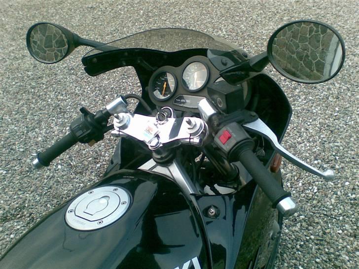 Suzuki GSX-R 250 (Solgt) billede 8
