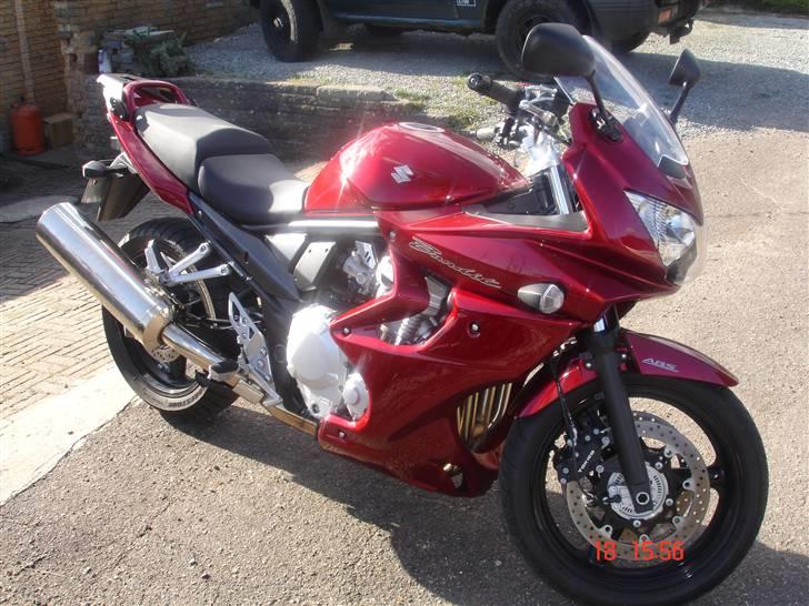 Suzuki GSF 650 SA (solgt ) billede 1