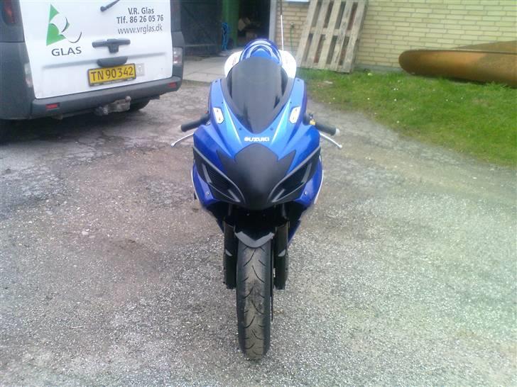 Suzuki GSXR 750 Baneged - SOLGT  billede 2