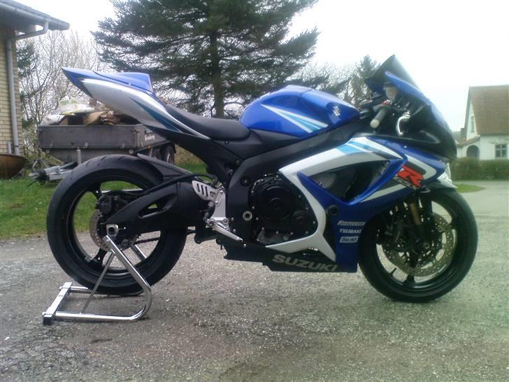 Suzuki GSXR 750 Baneged - SOLGT  billede 3