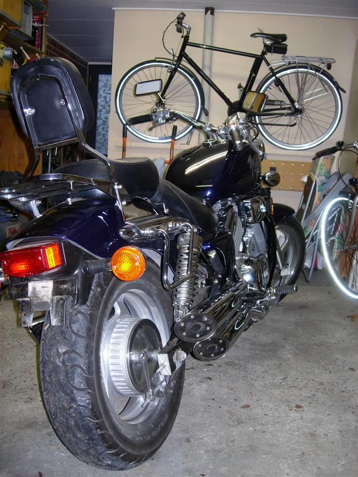 Honda vf 750 c magna billede 3