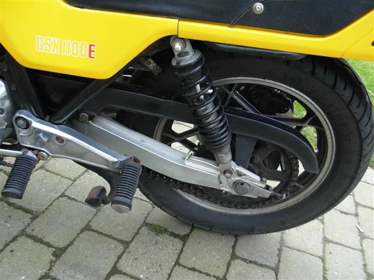 Suzuki GSX 1100 E ( solgt ) billede 8