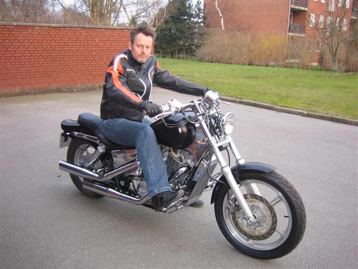 Honda VT 1100 Shadow - Den passer perfekt til mig...... :-) billede 17