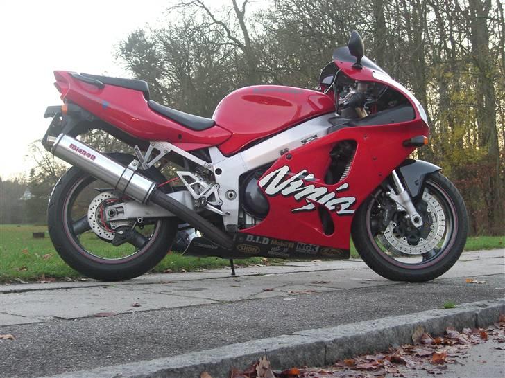 Kawasaki Ninja zx7r *Solgt* billede 3