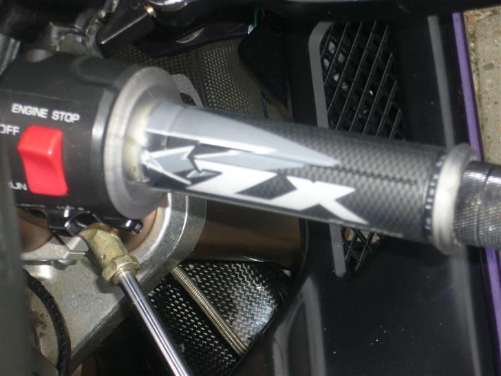 Kawasaki zxr750l - Nye håndtag billede 10