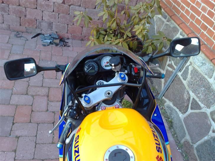 Suzuki gsx-r 750 corona solgt... billede 5