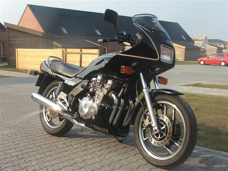 Yamaha XJ900 - Har fået ny ejer. Konen i huset :) billede 1