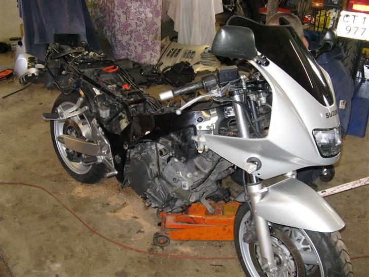 Suzuki RF 900 R billede 10