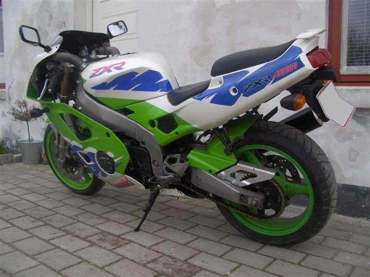 Kawasaki zxr 400 L4 "SOLGT" billede 9
