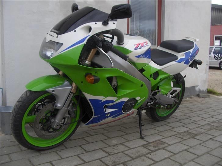 Kawasaki zxr 400 L4 "SOLGT" billede 10
