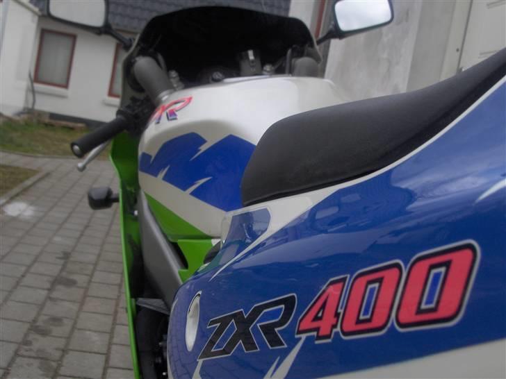 Kawasaki zxr 400 L4 "SOLGT" billede 16