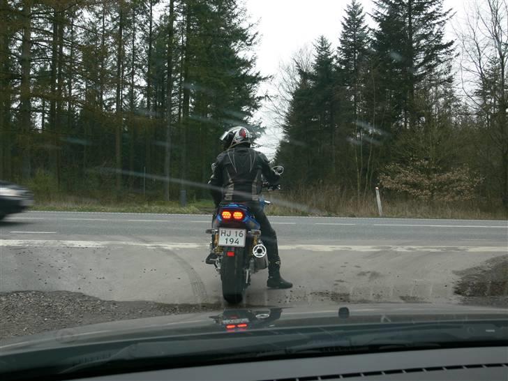 Yamaha xjr 1300 * SOLGT * - On the road again, efter varmende kaffe og varme i sædet - på bilen ;0) billede 7