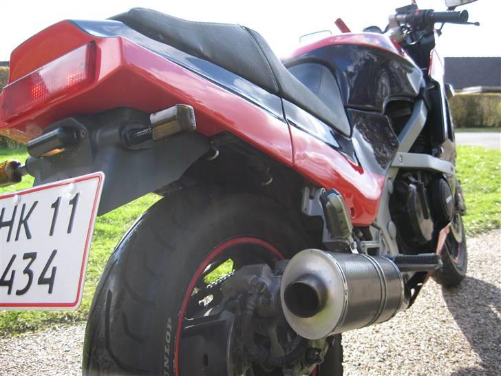 Kawasaki GPZ 600 R *SOLGT* billede 9