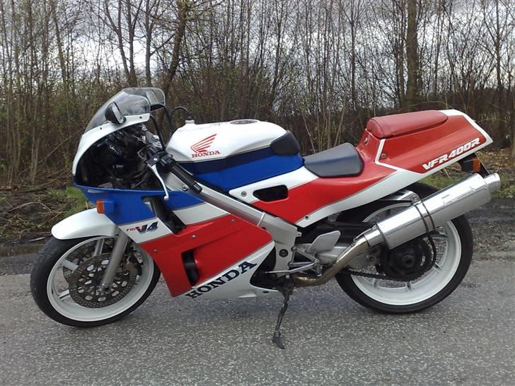 Honda VFR 400 R NC30 (Solgt) billede 1
