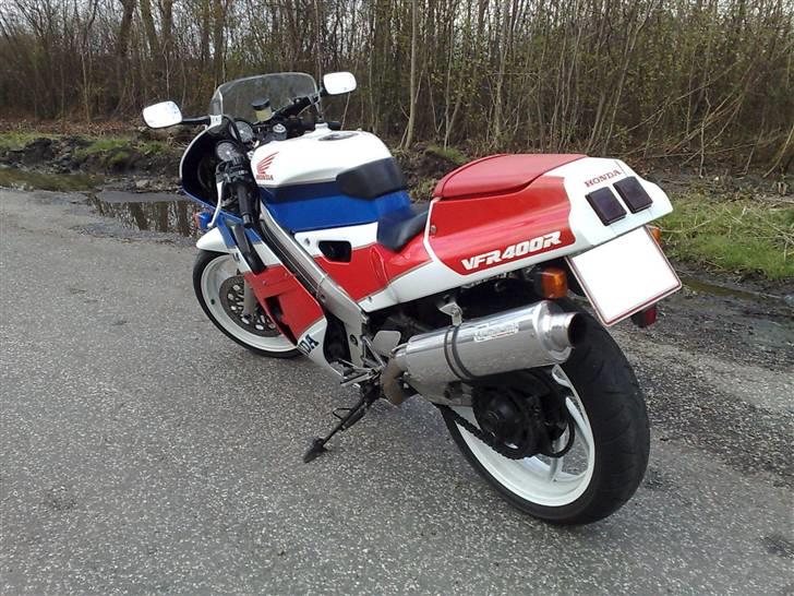 Honda VFR 400 R NC30 (Solgt) billede 8