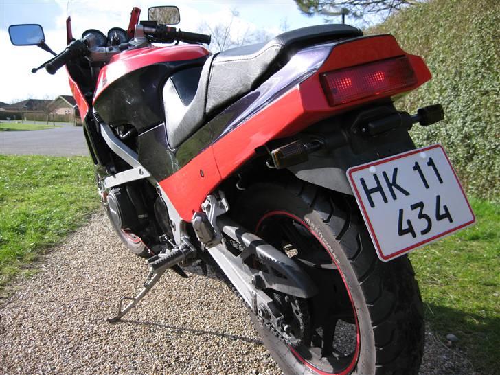 Kawasaki GPZ 600 R *SOLGT* billede 12