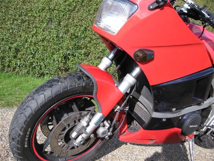 Kawasaki GPZ 600 R *SOLGT* billede 13