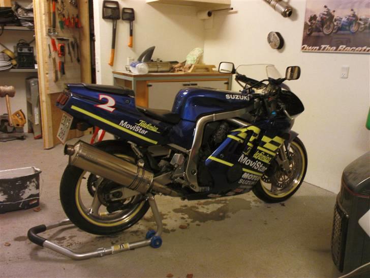 Suzuki GSXR 400R gk76a(SOLGT) billede 8
