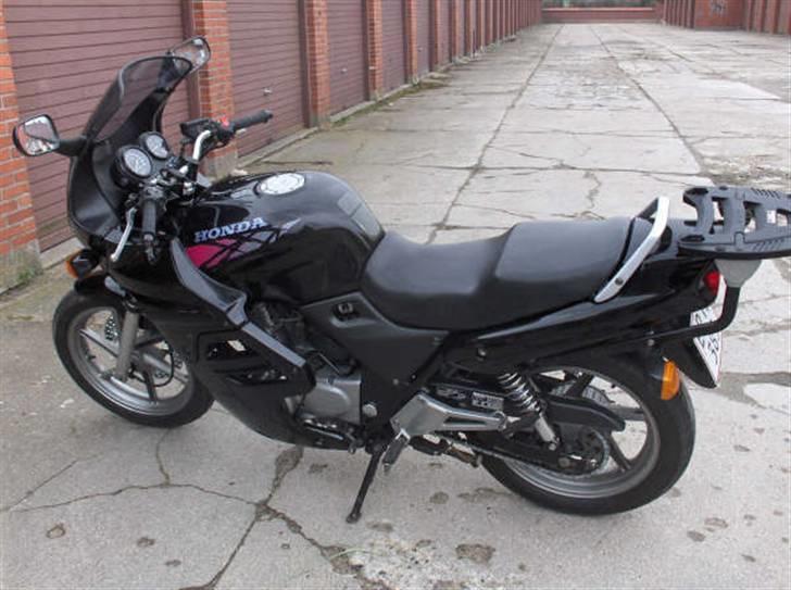 Honda CB 500 - "Og fra min endnu mere flatterende side" billede 3