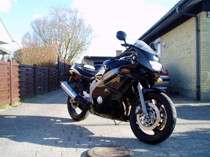 Yamaha Fzr 600 solgt billede 7