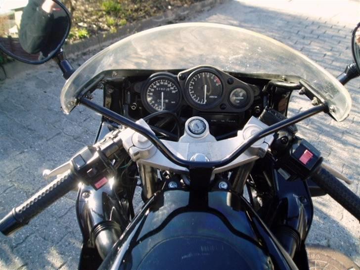 Yamaha Fzr 600 solgt billede 10