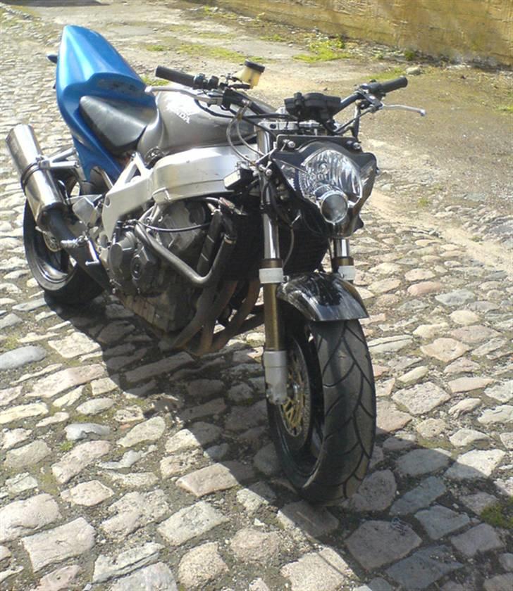 Honda CBR 900 RR Fireblade billede 1