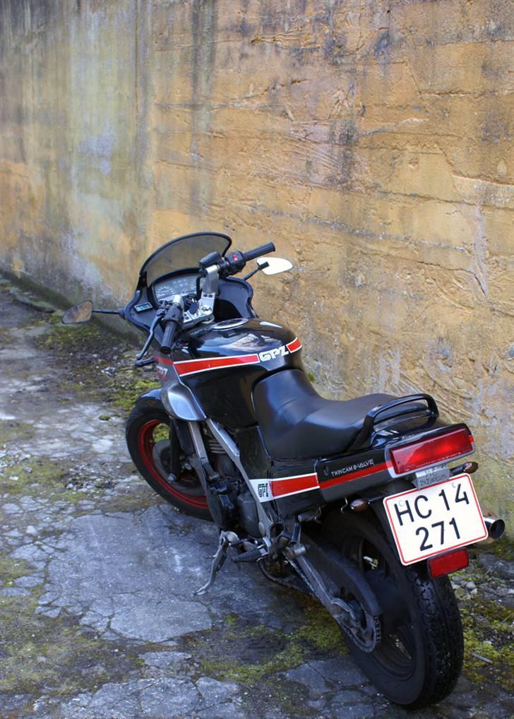 Kawasaki GPZ 500 s **SOLGT** billede 5