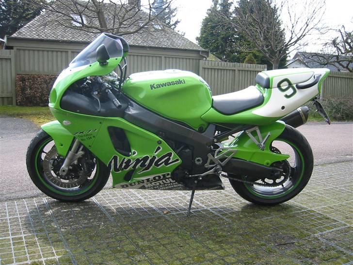 Kawasaki ZX7R Cup Edition - Cup Edition stafferinger/mærker og sort stel (kun Cup Edition) billede 7