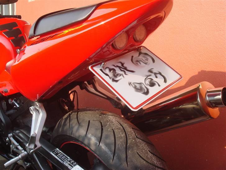 Honda CBR 600 sport - Ser nu godt ud, istedet for alt det plasik gøgl der normalt sidder der billede 6