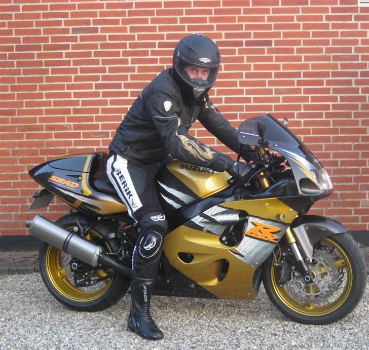 Suzuki GSX R 750 [SOLGT] billede 7