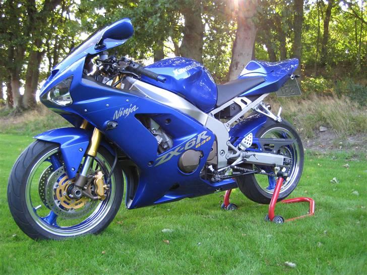 Kawasaki ZX6R billede 2