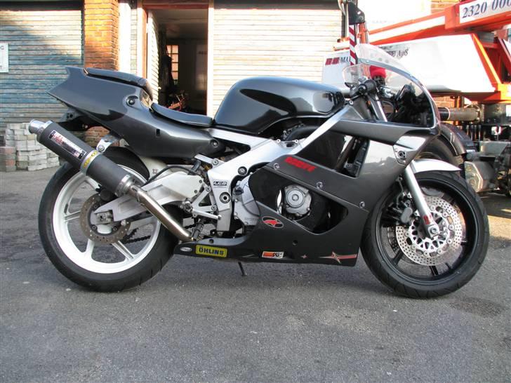 Honda CBR 400RR "SOLGT" billede 1