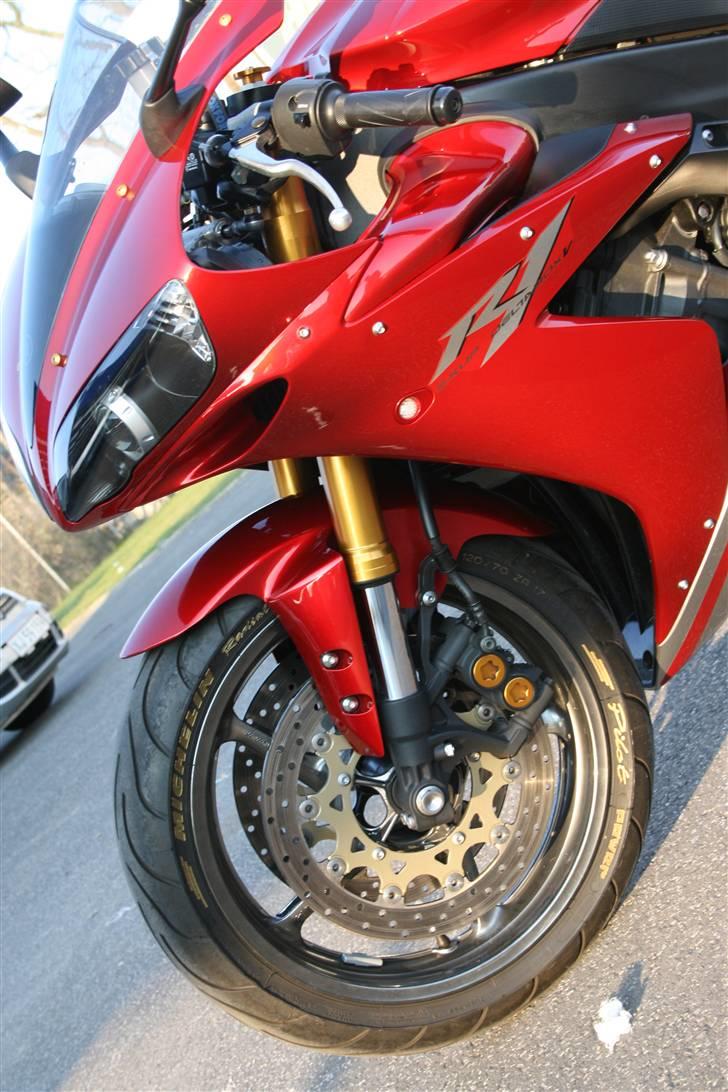 Yamaha YZF R1 billede 10