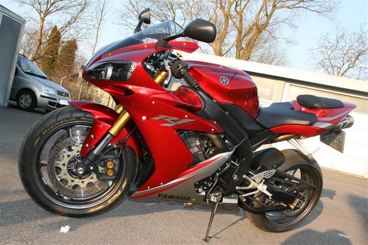 Yamaha YZF R1 billede 13