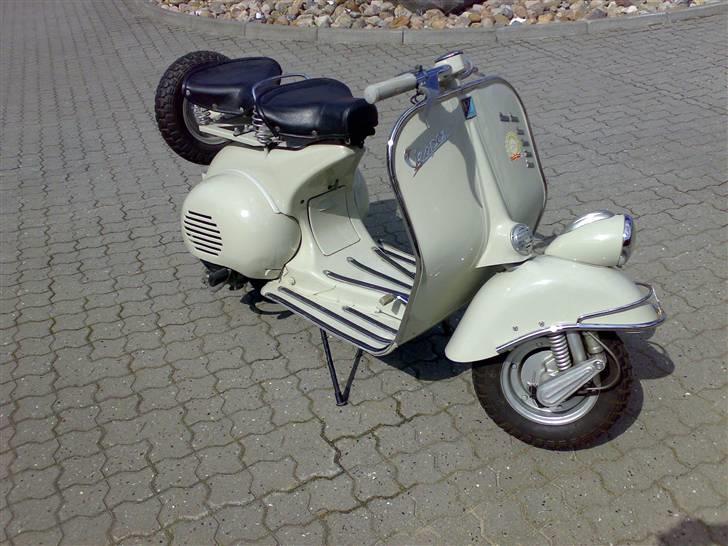 Vespa 125 (solgt) billede 1