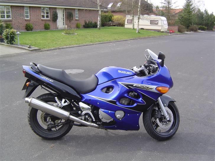 Suzuki GSX 600F (Solgt) billede 3