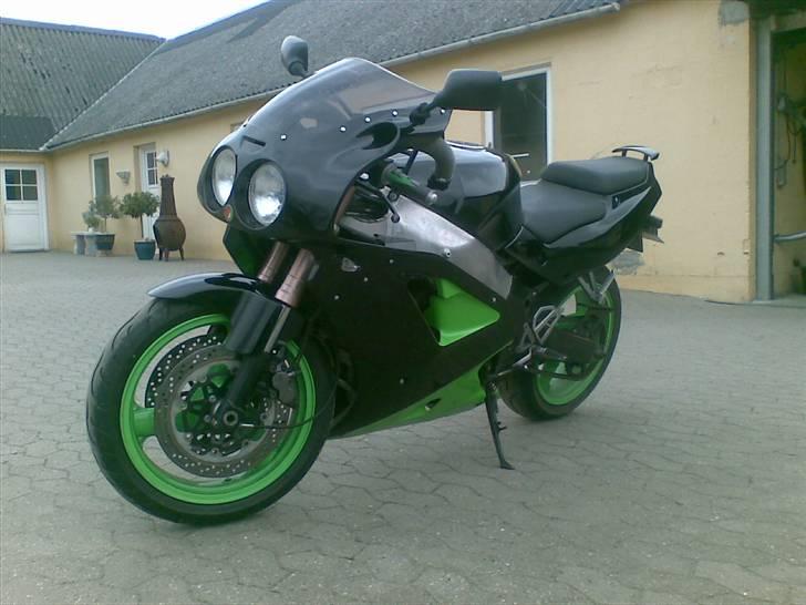 Kawasaki ZXR 750 J billede 2