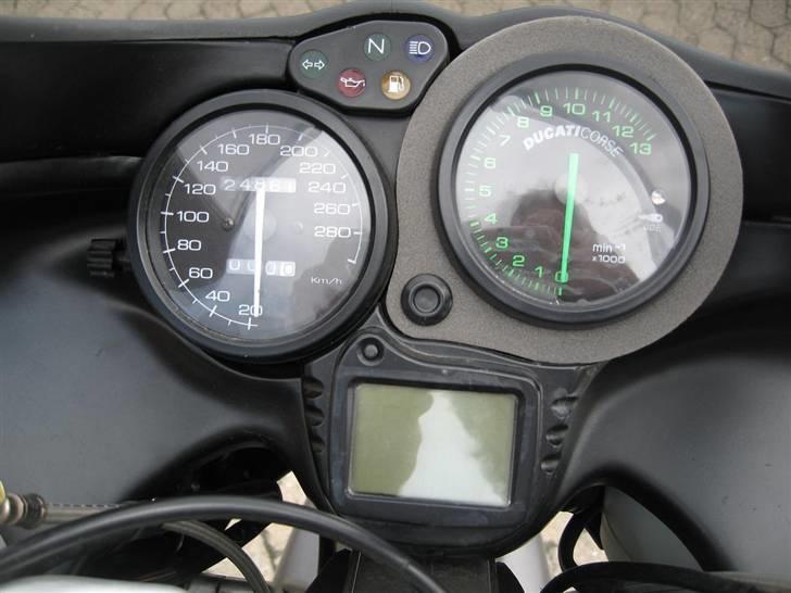 Ducati ST4s billede 10