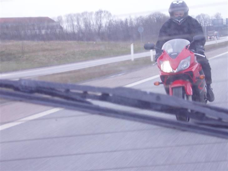 Honda CBR600Fi SOLGT!!! billede 4