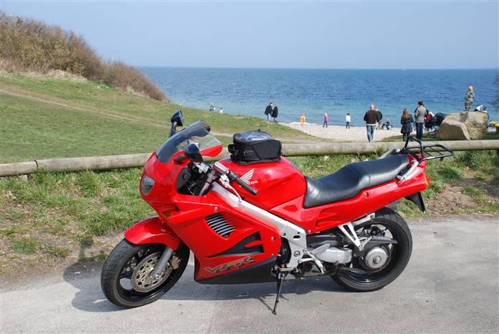 Honda VFR 750 RC36/2 - Ved Moesgaard strand billede 7