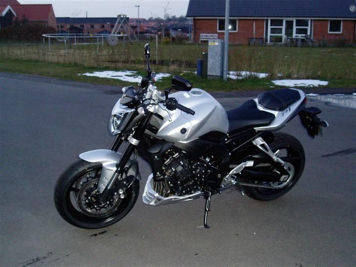 Yamaha FZ1-NA billede 6