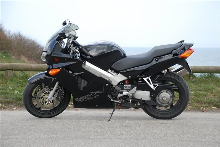 Honda VFR 800 RC46 Savnet.. billede 13