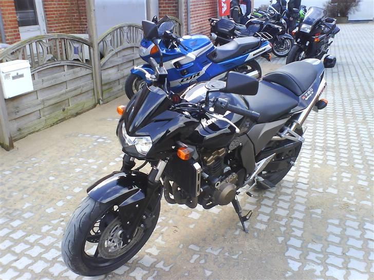Kawasaki z750 billede 2