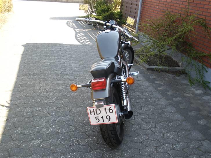 Suzuki vs 700- SOLGT billede 3